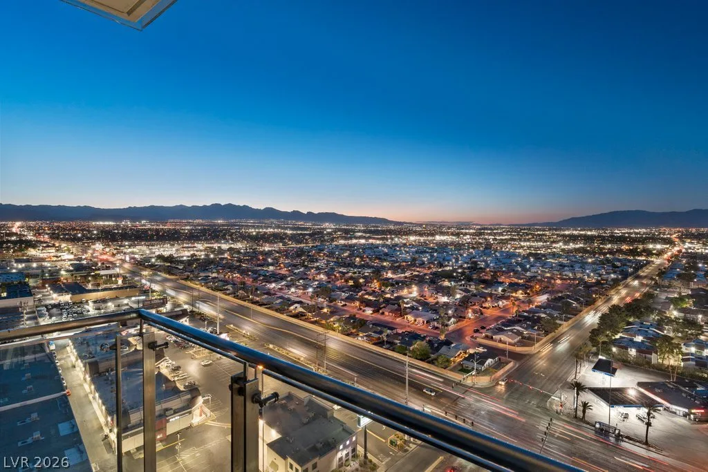 4381 West Flamingo Road 5101 — photo 3