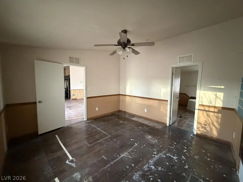 2390 Christie Court — photo 5