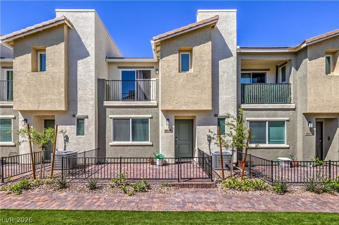 6816 Citron Mist Court — photo 2