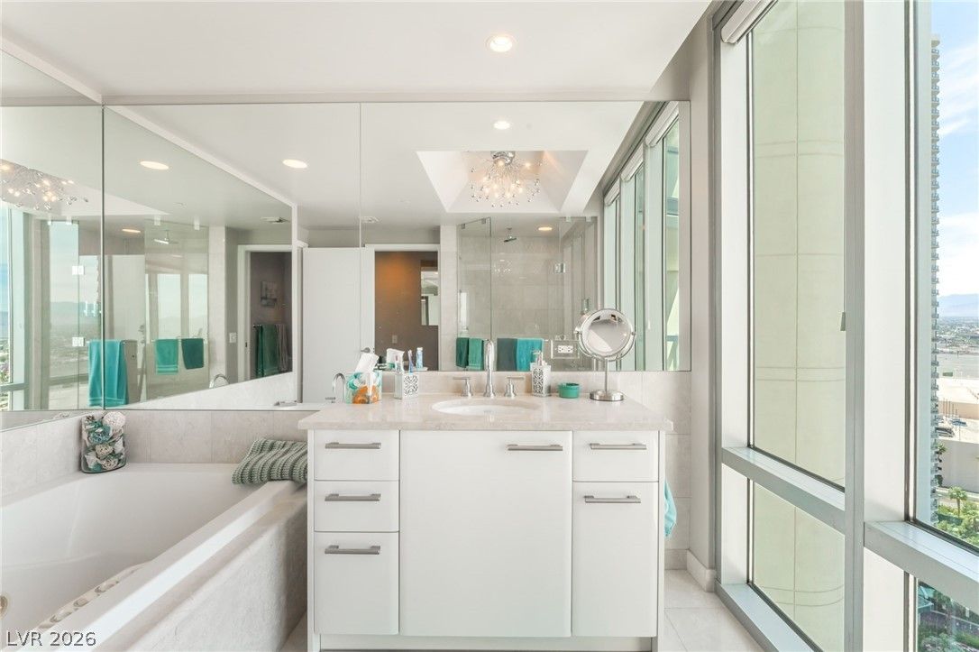 322 Karen Avenue 2201 — photo 5