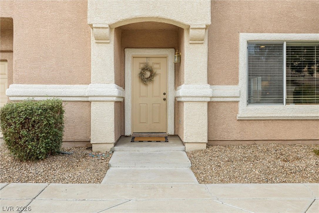 1478 Evening Song Avenue — photo 3