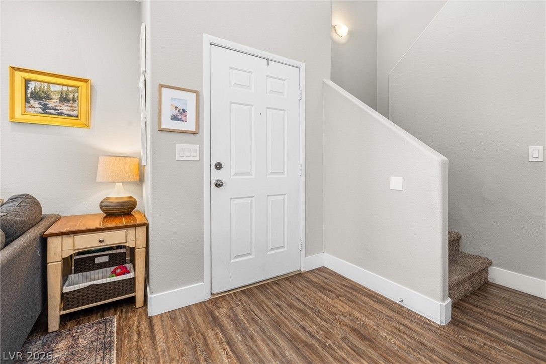1478 Evening Song Avenue — photo 4