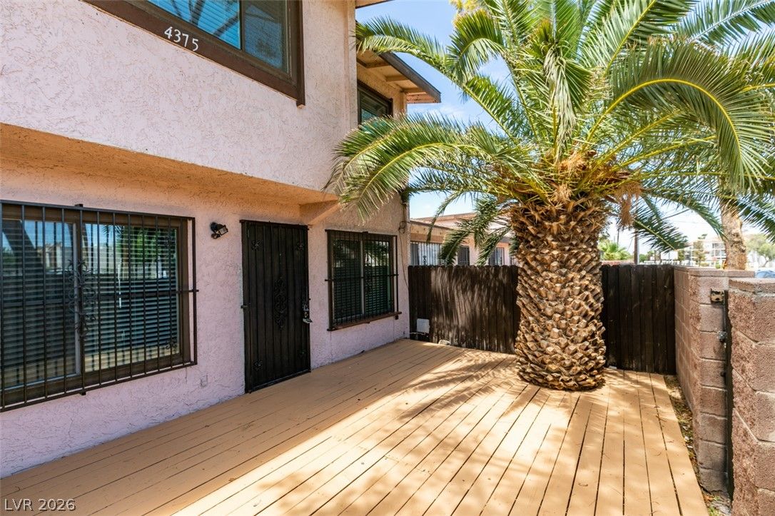4375 SPENCER Street — photo 3