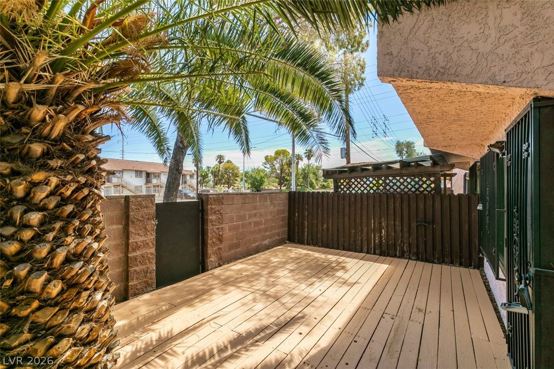 4375 SPENCER Street — photo 5