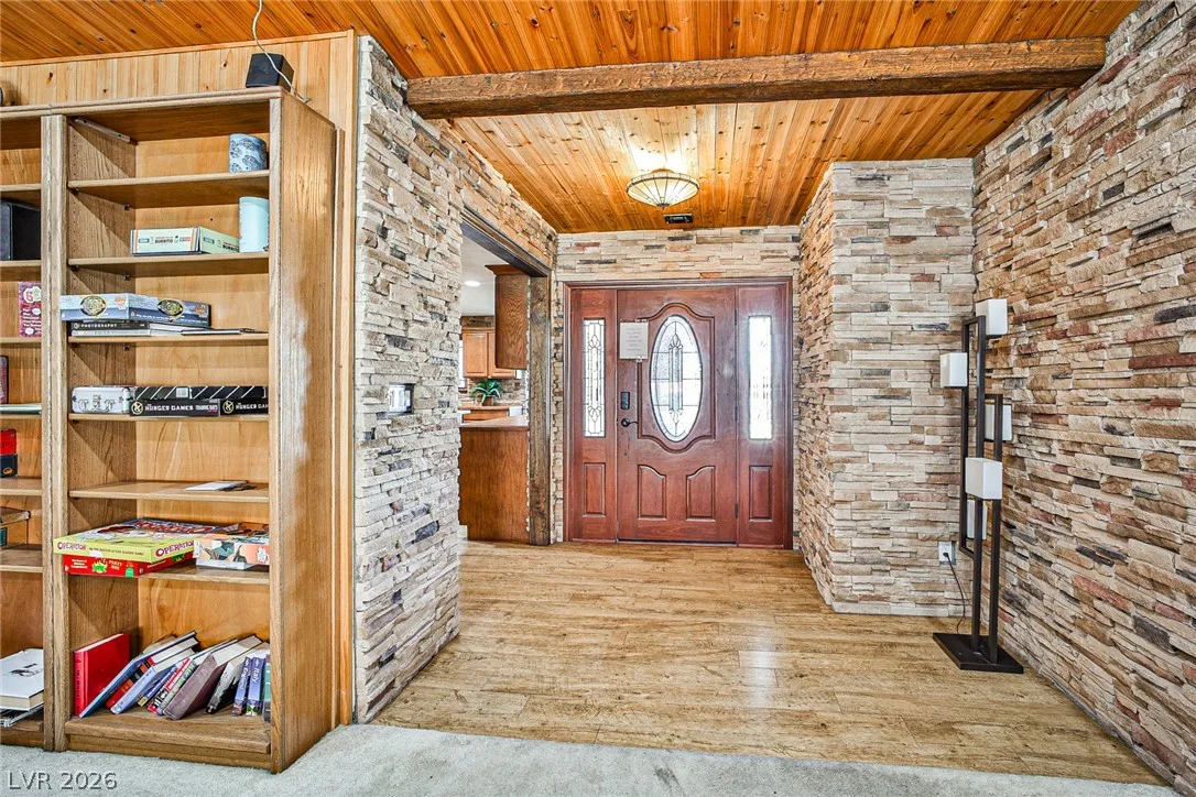 4674 Saddle Place — photo 2