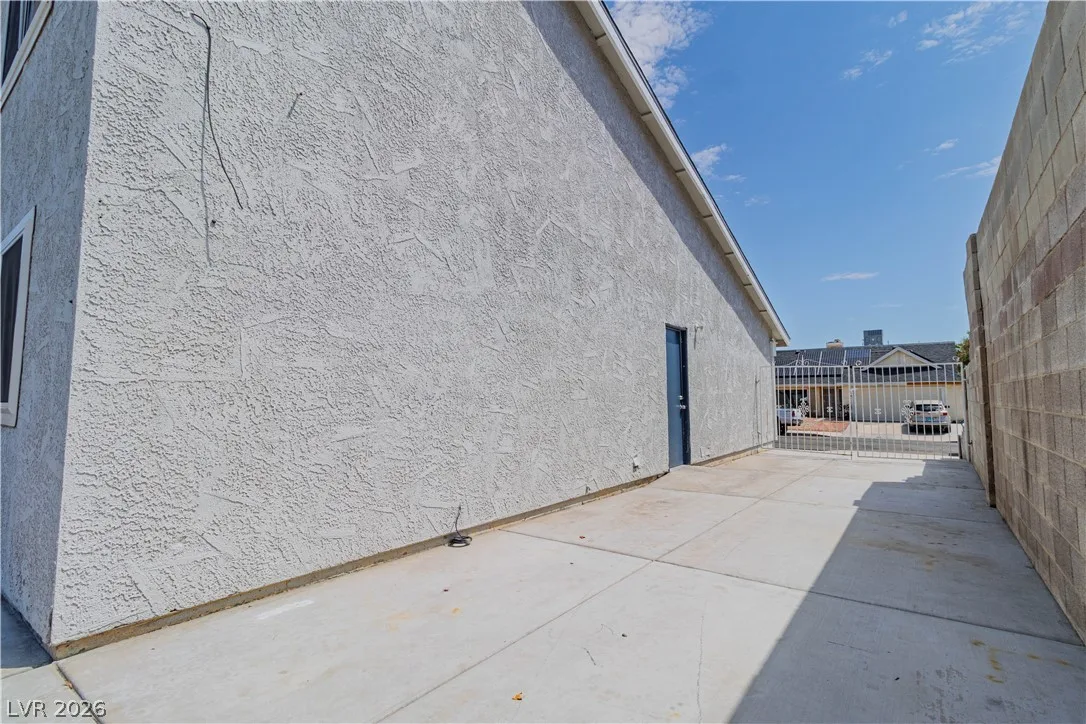 4815 Castle Rock Court — photo 4