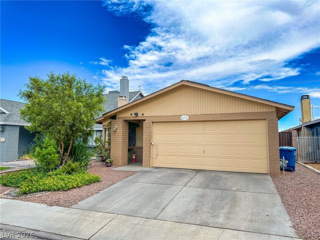 437 Sam Jonas Drive — photo 2