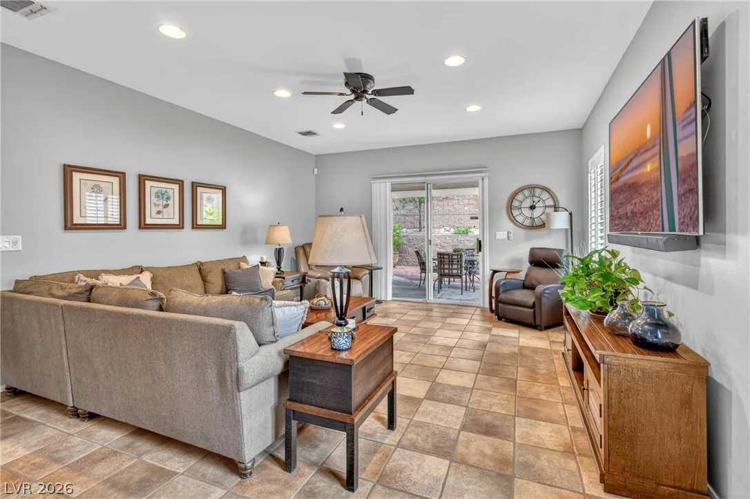 2328 Fossil Canyon Drive — photo 3