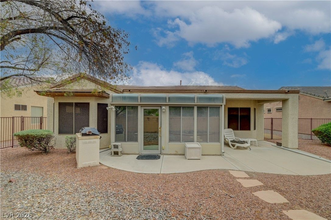 1664 Black Fox Canyon Road — photo 4 of 39