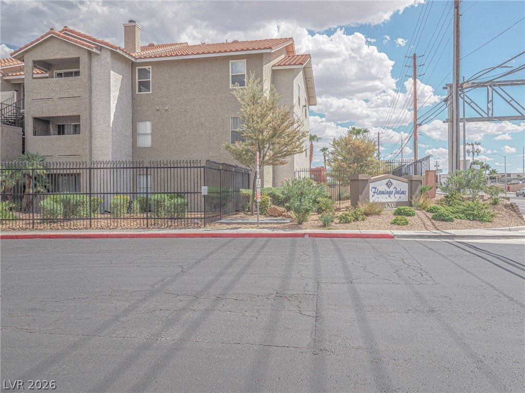 4200 South Valley View 1085 — photo 2