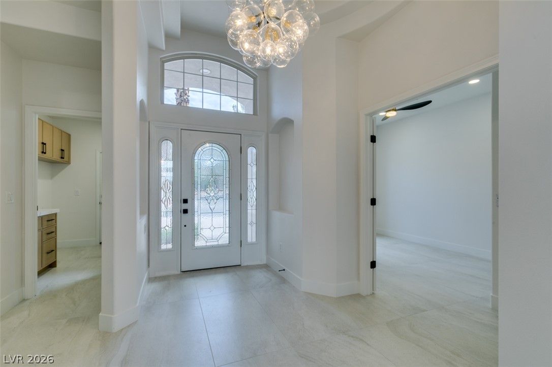 483 Indigo Springs Street — photo 4
