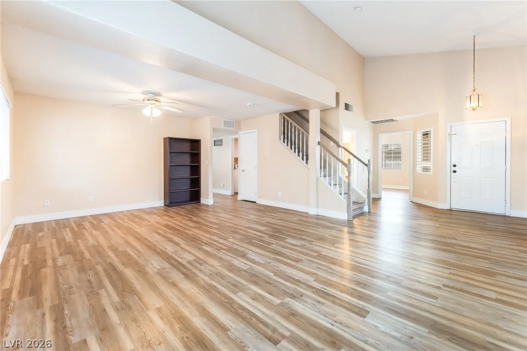 1084 Deep Well Court — photo 4