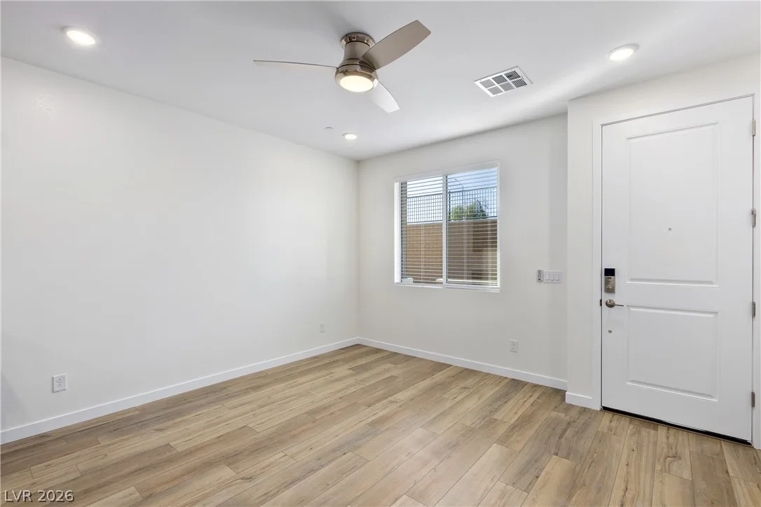 212 Freeport View Place — photo 3