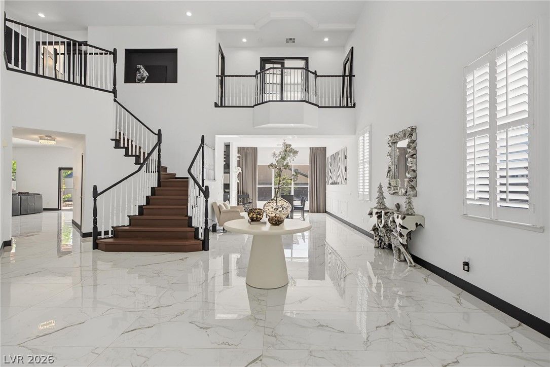 5560 Kings Row Court — photo 5