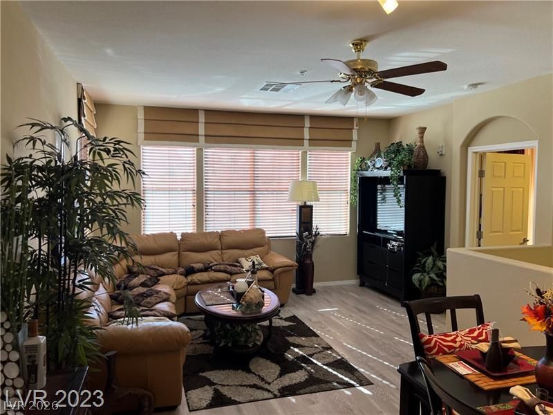 3975 North Hualapai Way 284 — photo 3