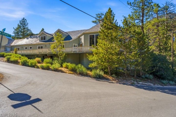 3910 White Fir Way — photo 5