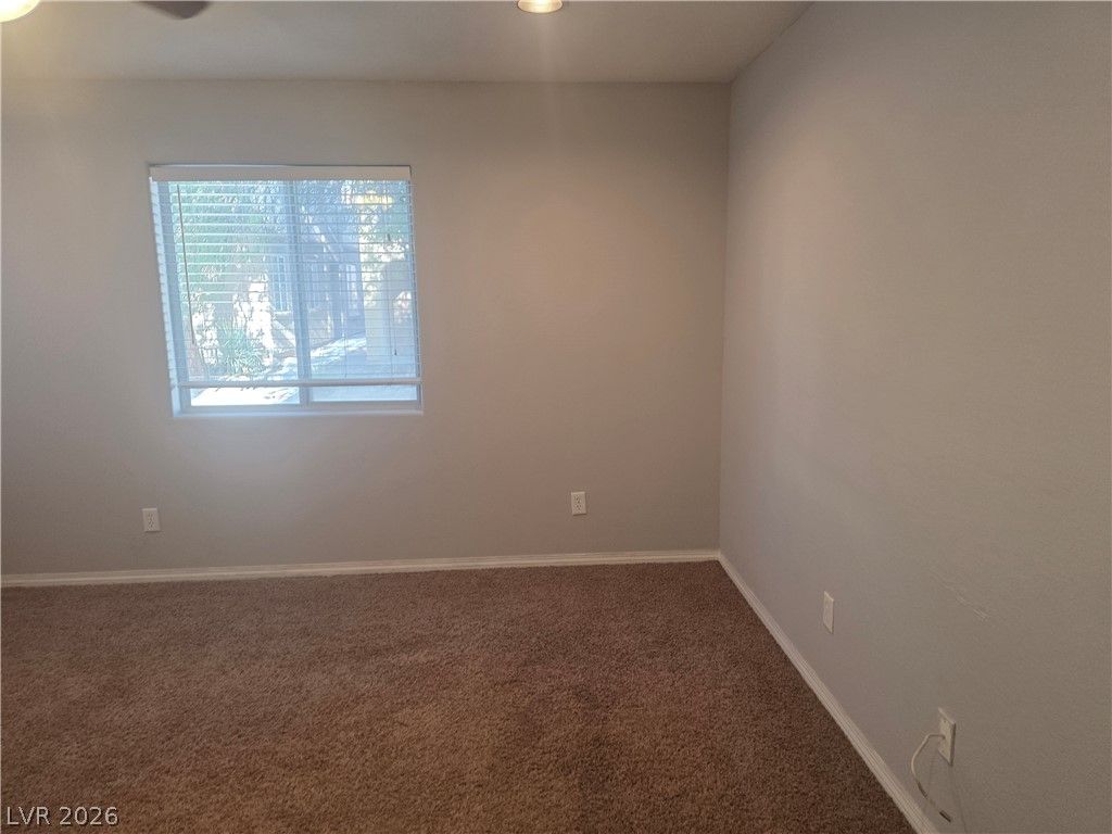 6939 Smiling Cloud Avenue — photo 3