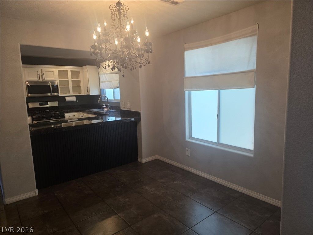 6939 Smiling Cloud Avenue — photo 5