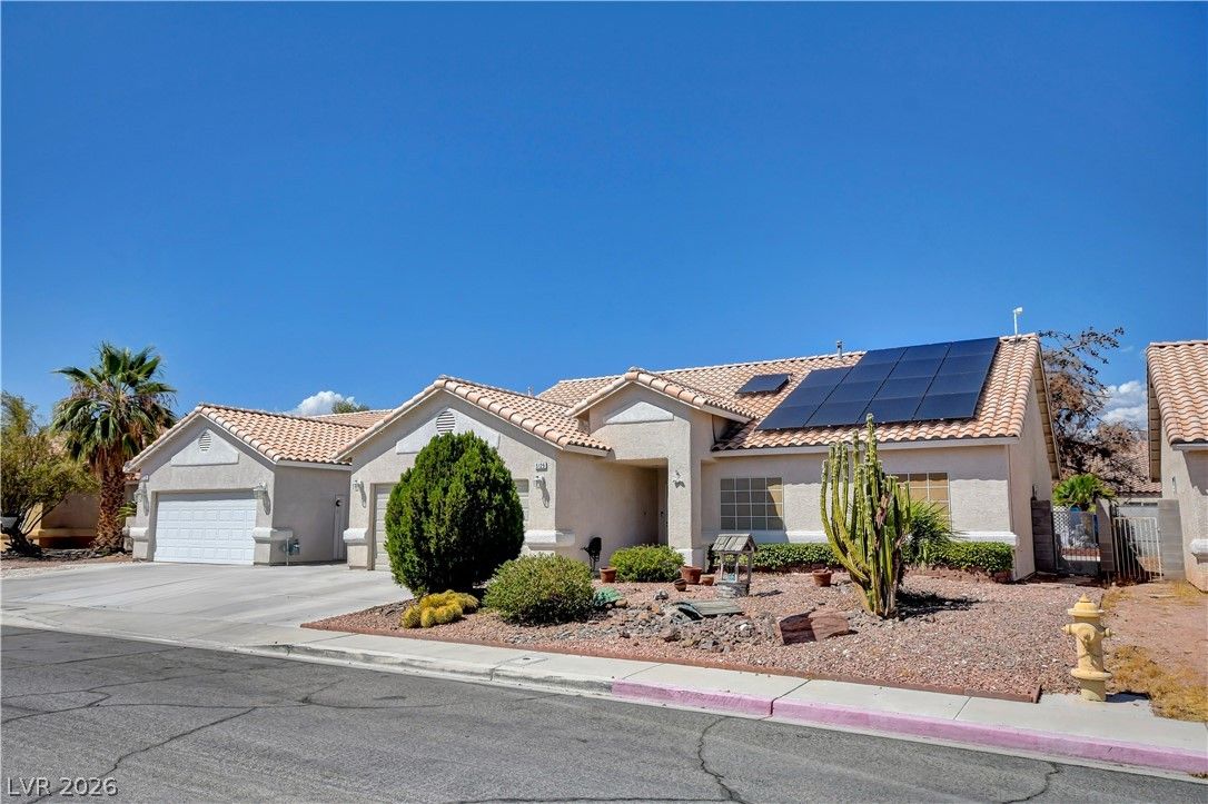 5129 Coral Beach Street — photo 3