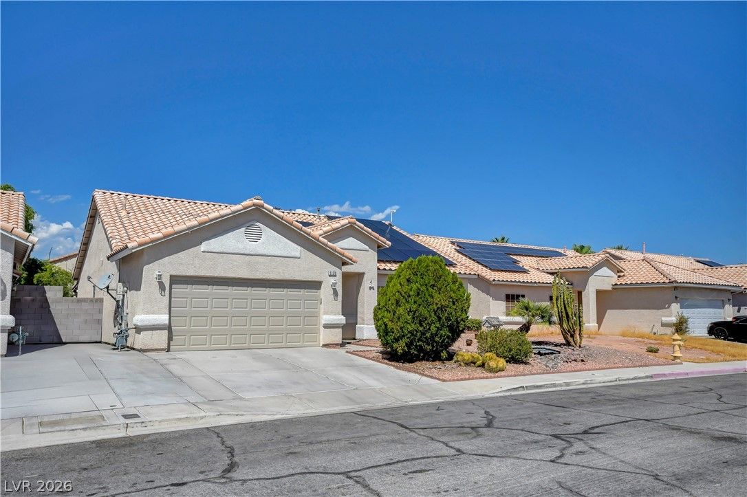 5129 Coral Beach Street — photo 4