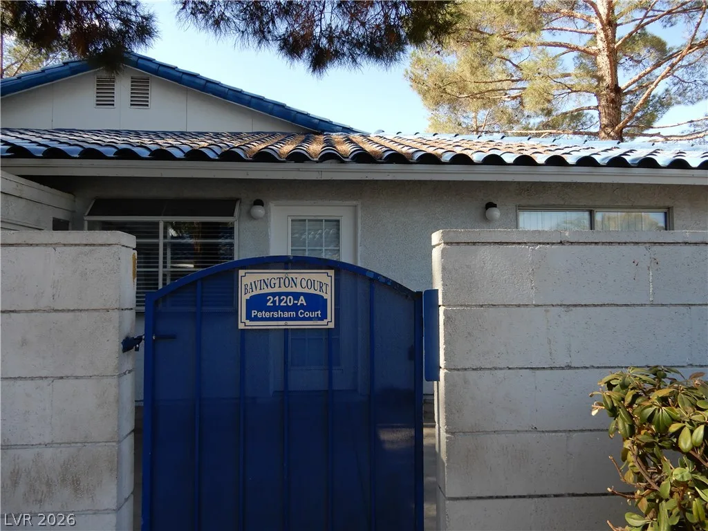 2120 Petersham Court A — photo 2