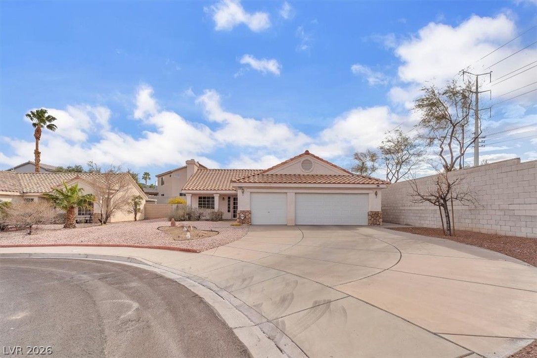 1163 Teal Point Drive — photo 2