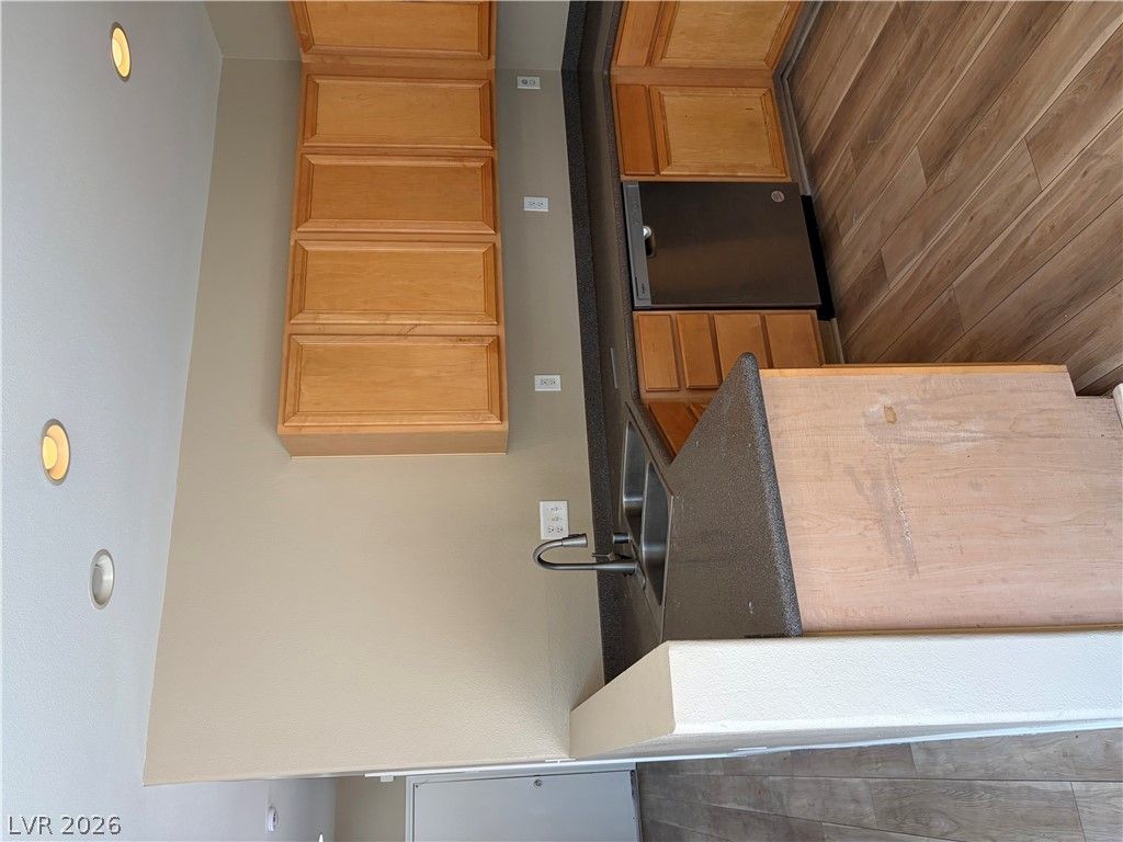 3761 HOLLYCROFT Drive 0 — photo 2