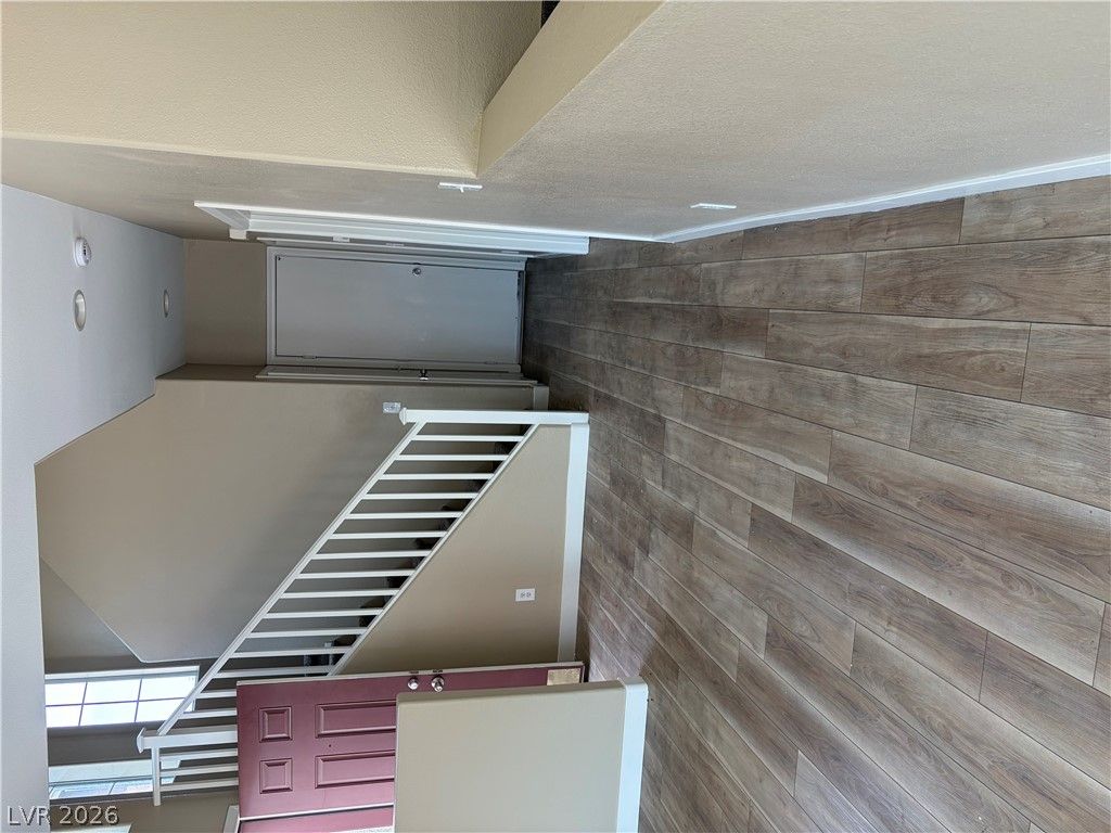 3761 HOLLYCROFT Drive 0 — photo 4