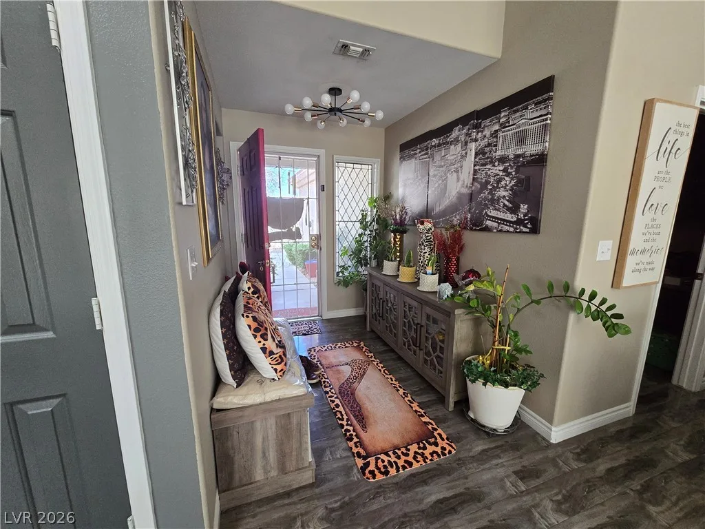 415 Golden State Street — photo 5 of 11