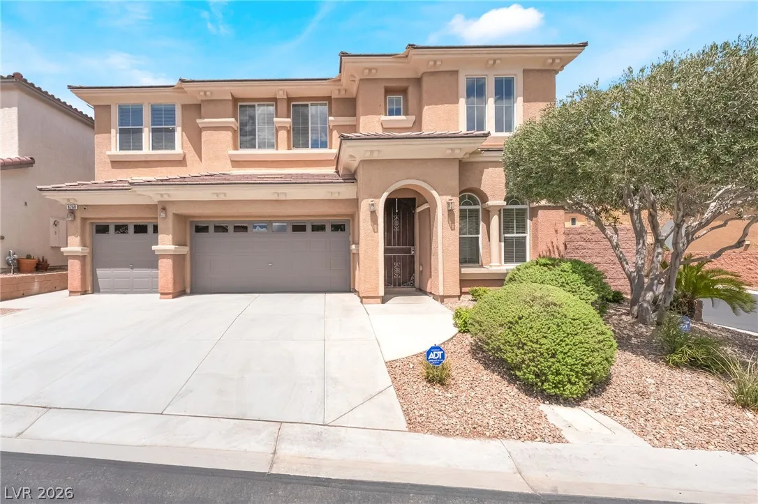8768 MORENO MOUNTAIN Avenue — photo 2
