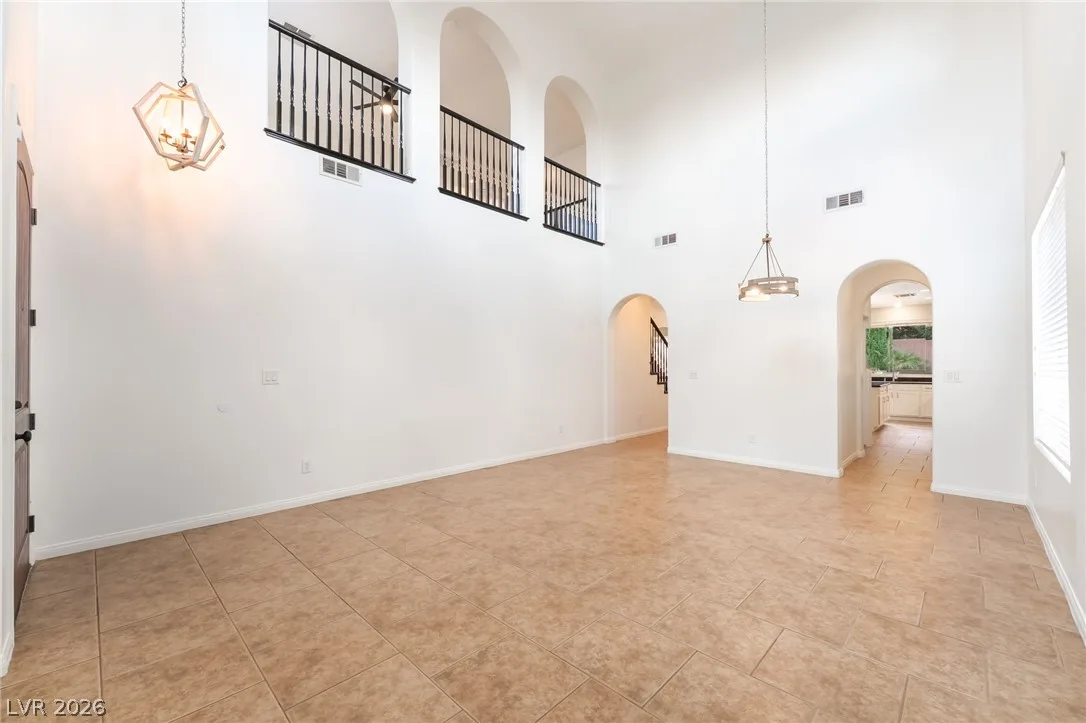 8768 MORENO MOUNTAIN Avenue — photo 4