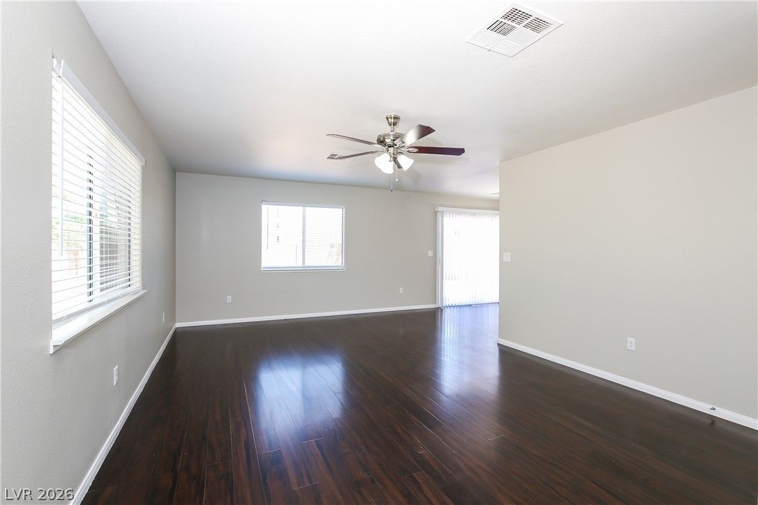 2052 Houdini Street — photo 2 of 17