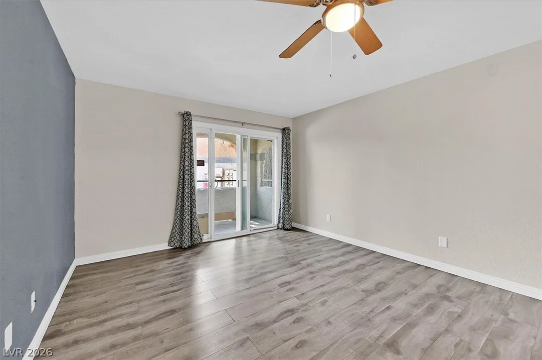220 Mission Newport Lane 105 — photo 5