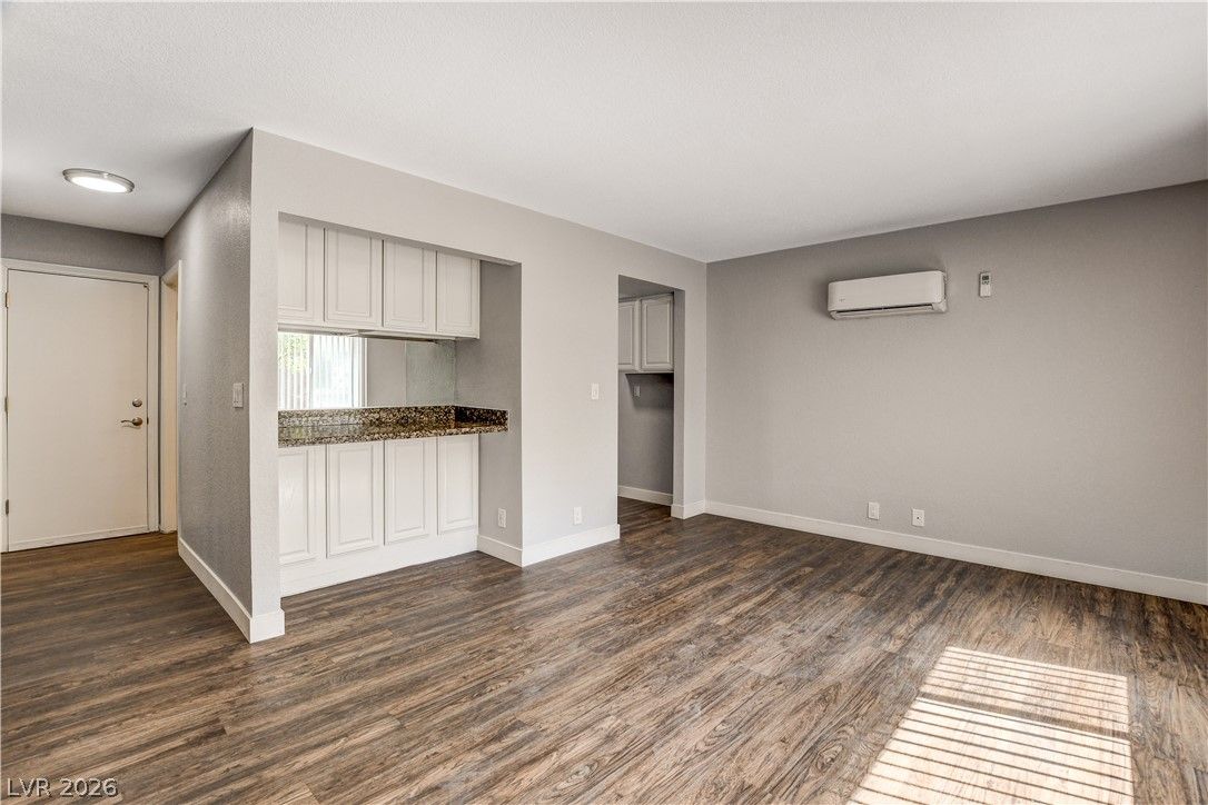 100 South Crestline Drive 60 — photo 5