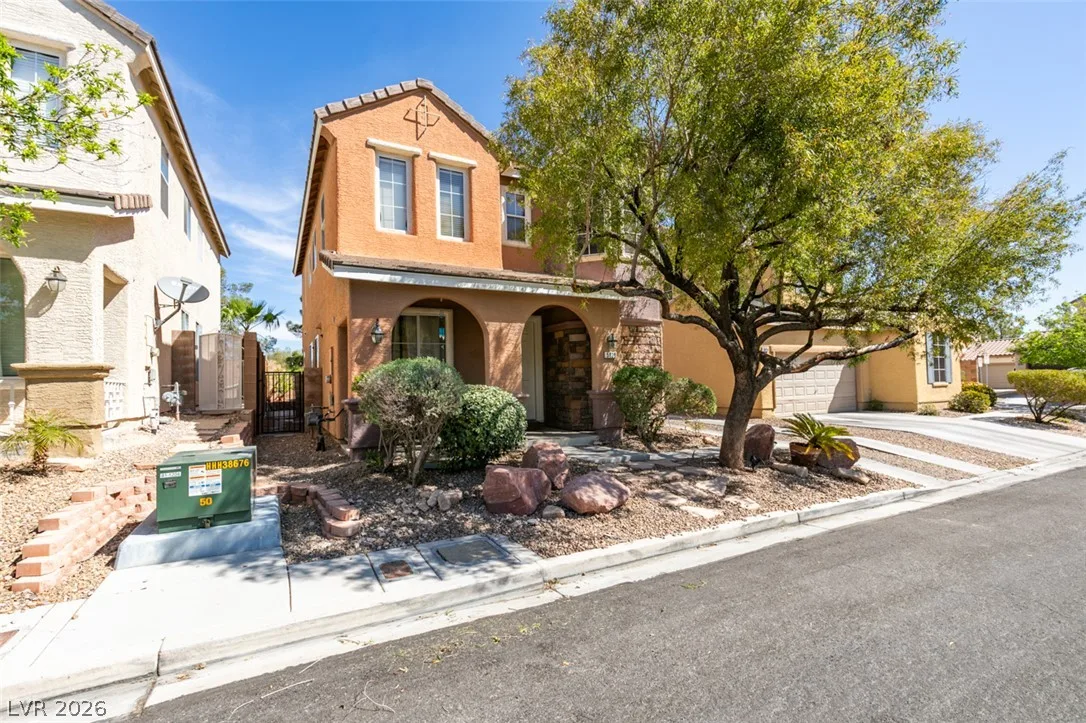 5928 Attavilla Drive — photo 4