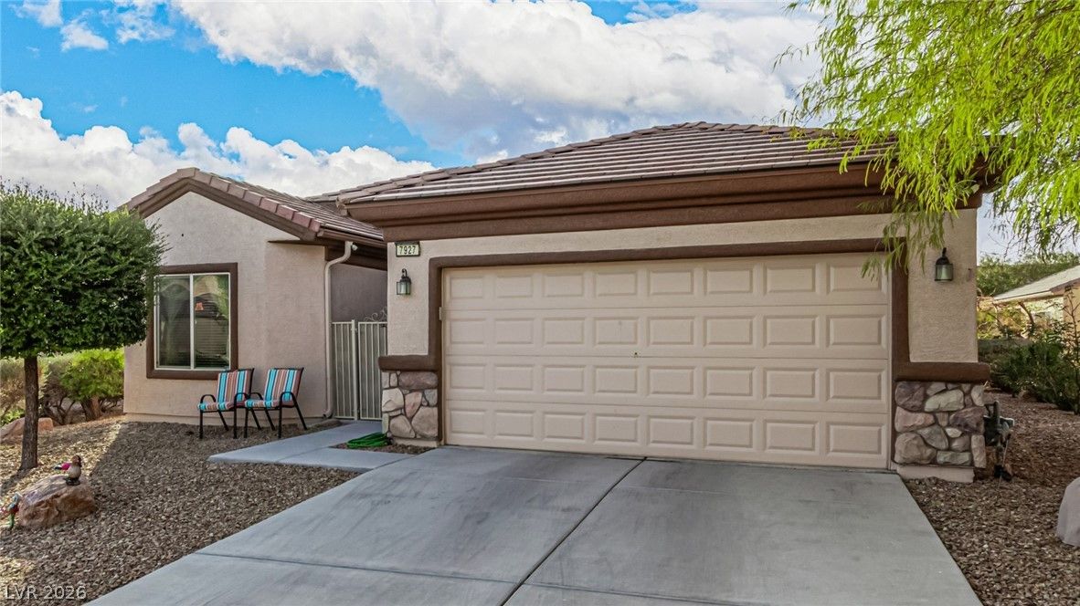 7927 Crested Starling Court — photo 3