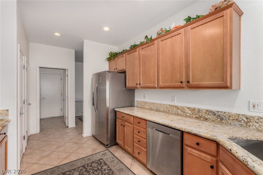 7927 Crested Starling Court — photo 5