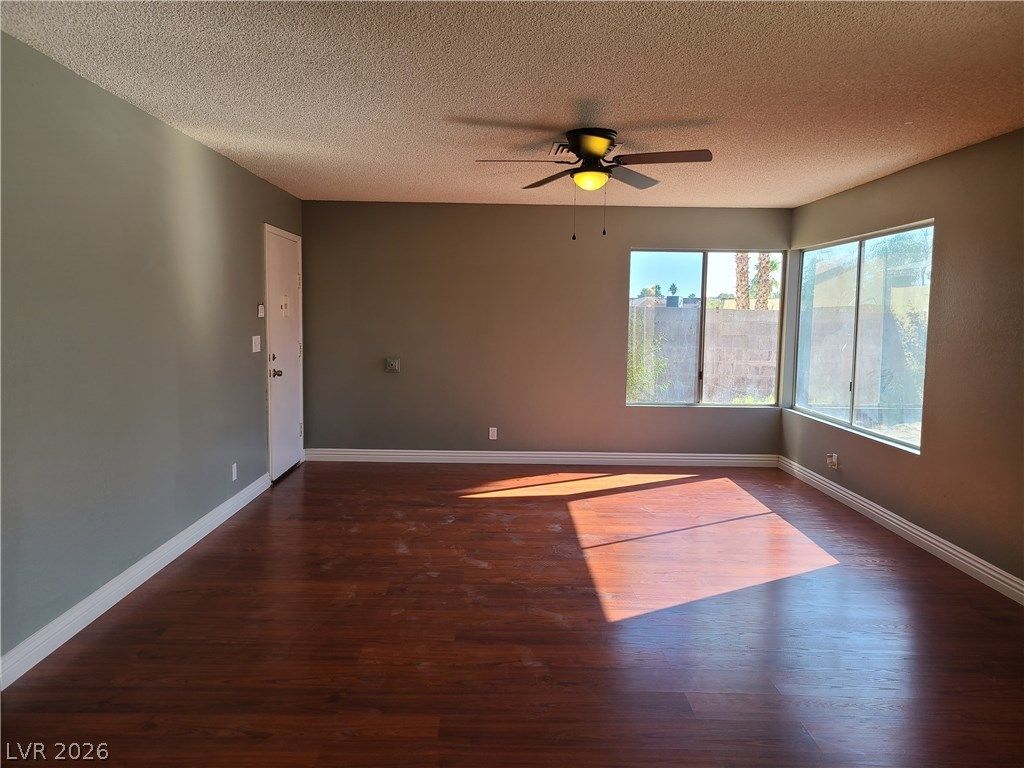 6751 Ledgewood Drive 6751 — photo 3 of 32