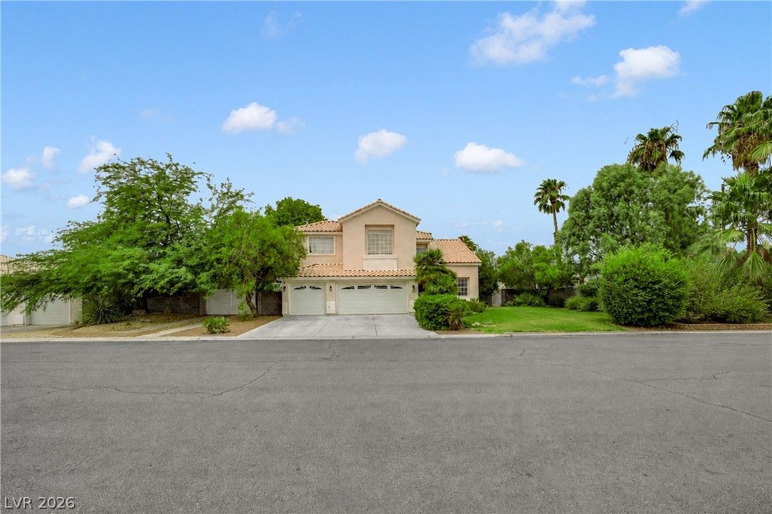 5685 North Adavan Court — photo 4
