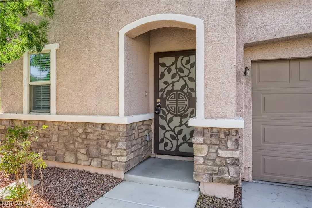10601 Derby Peak Lane — photo 2