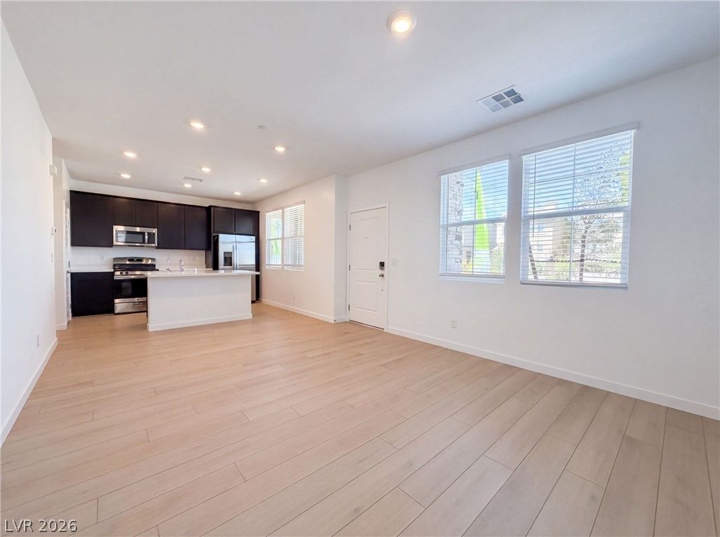 313 Crescent Glow Lane — photo 3