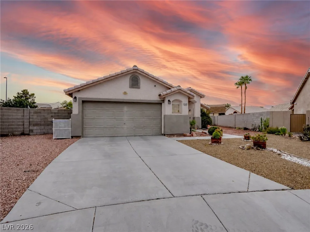 5320 Evergreen Meadow Avenue — photo 2