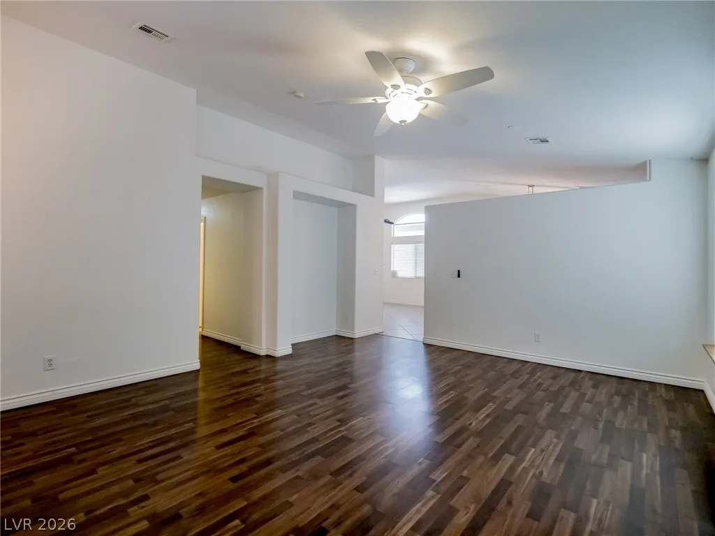 5320 Evergreen Meadow Avenue — photo 5