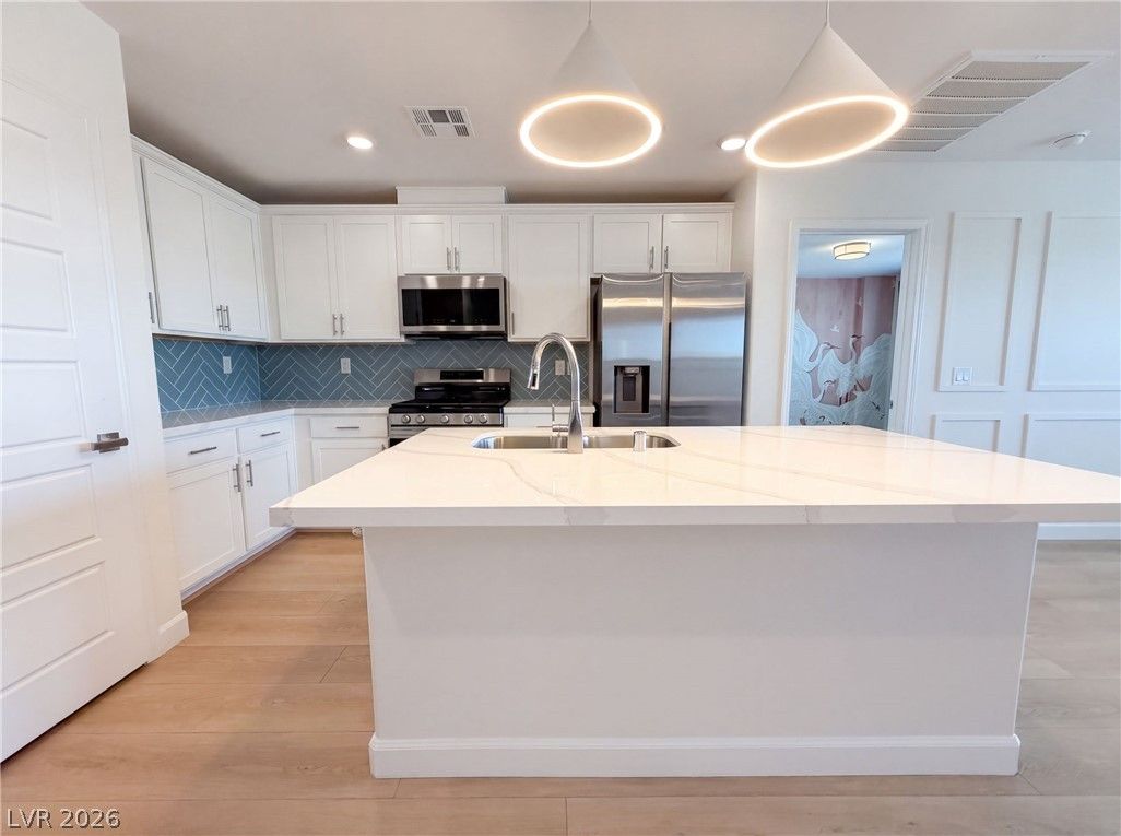 541 Bellum Drive 1064 — photo 2 of 15