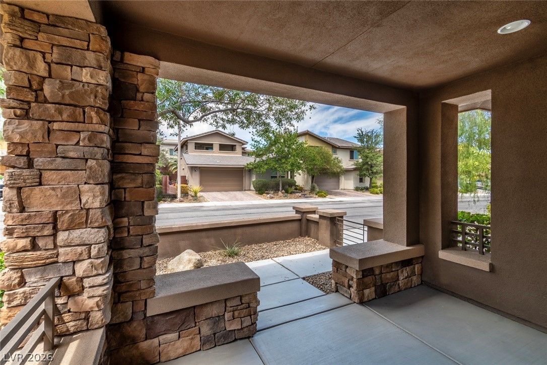 10561 Tranquil Glade Lane — photo 4