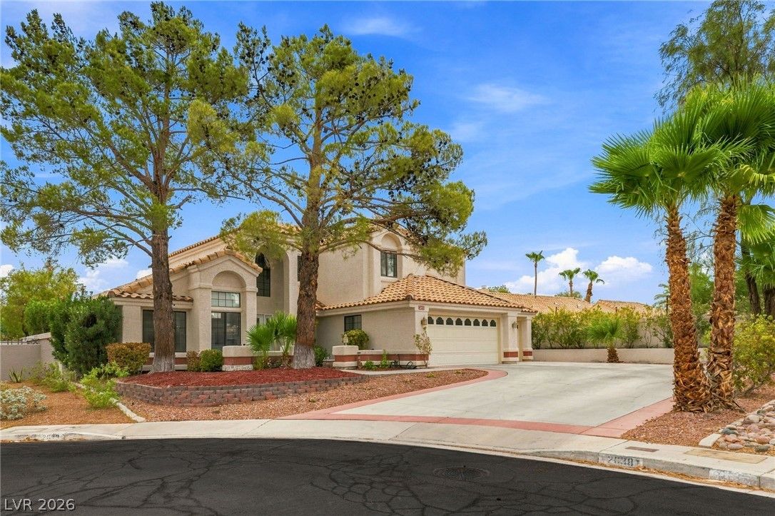 2638 Douglas Circle — photo 3