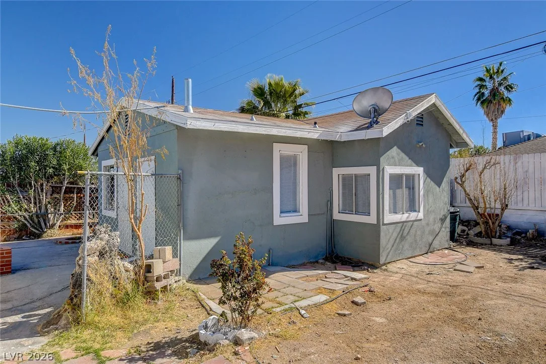 4619 Garden Place Casita — photo 2