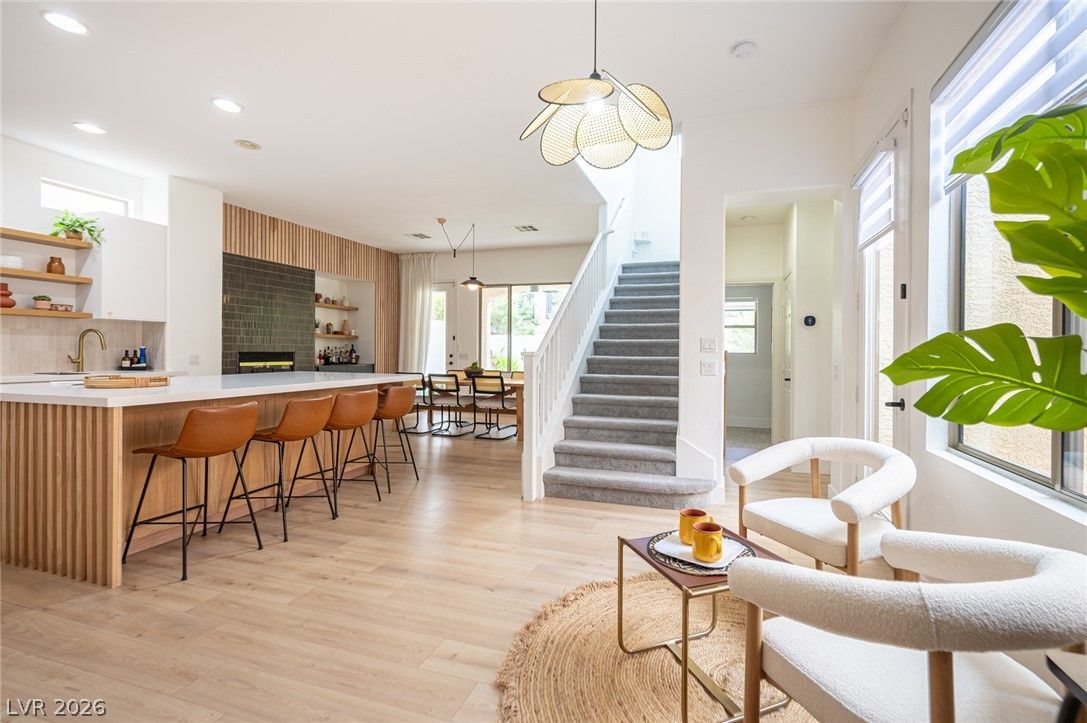 331 Dartmouth Hills Street — photo 4