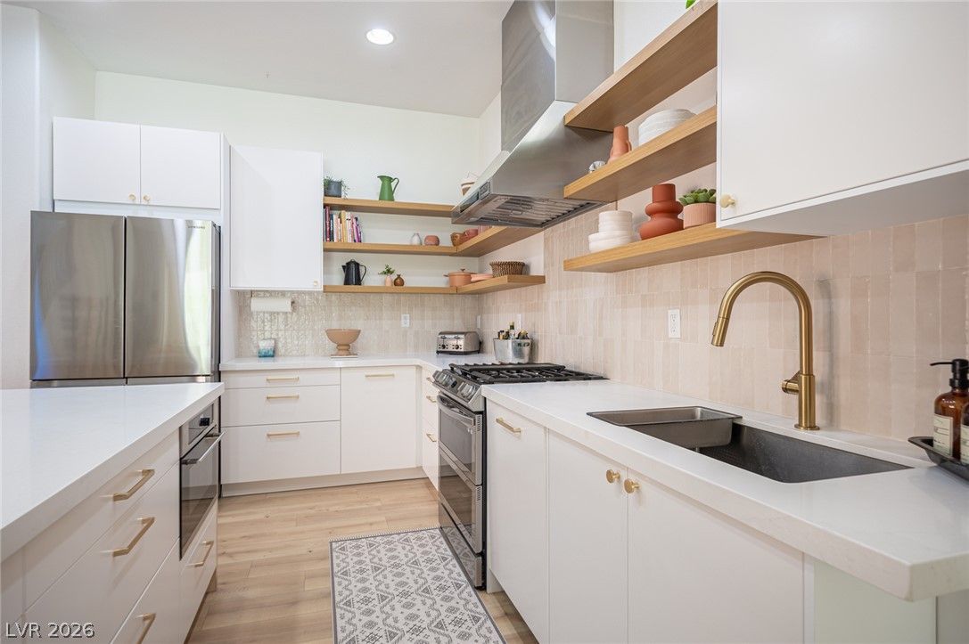 331 Dartmouth Hills Street — photo 5