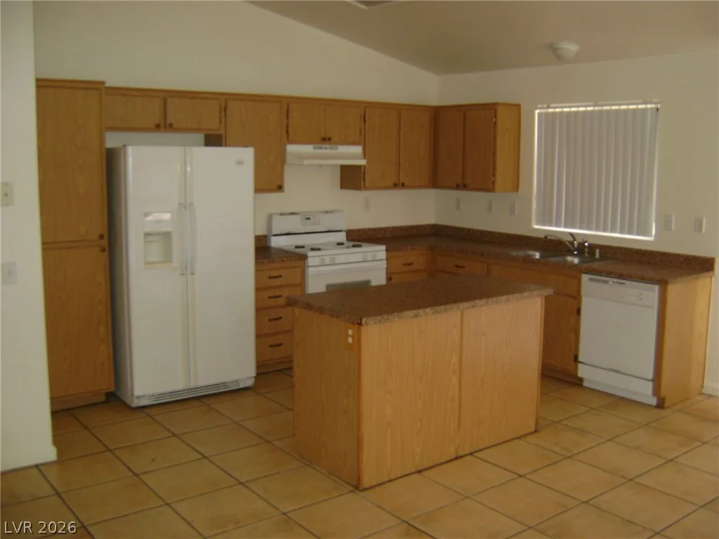 830 PADRE FIELD Court — photo 4